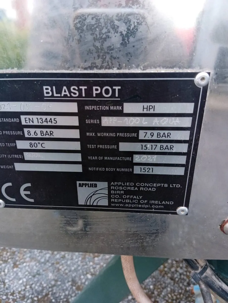 Sandblasting pot - Image 2