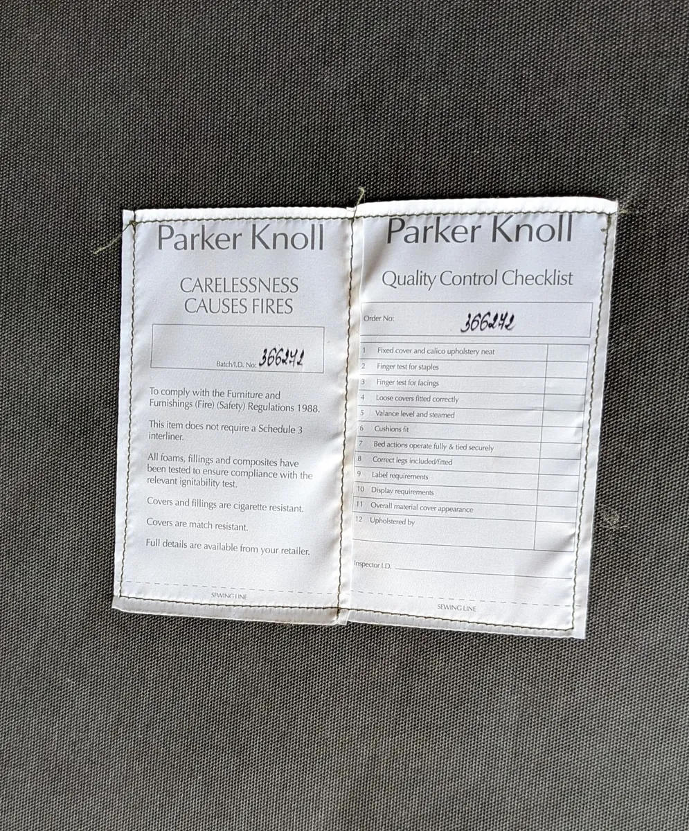 2 leather Parker Knoll armchairs - Image 3