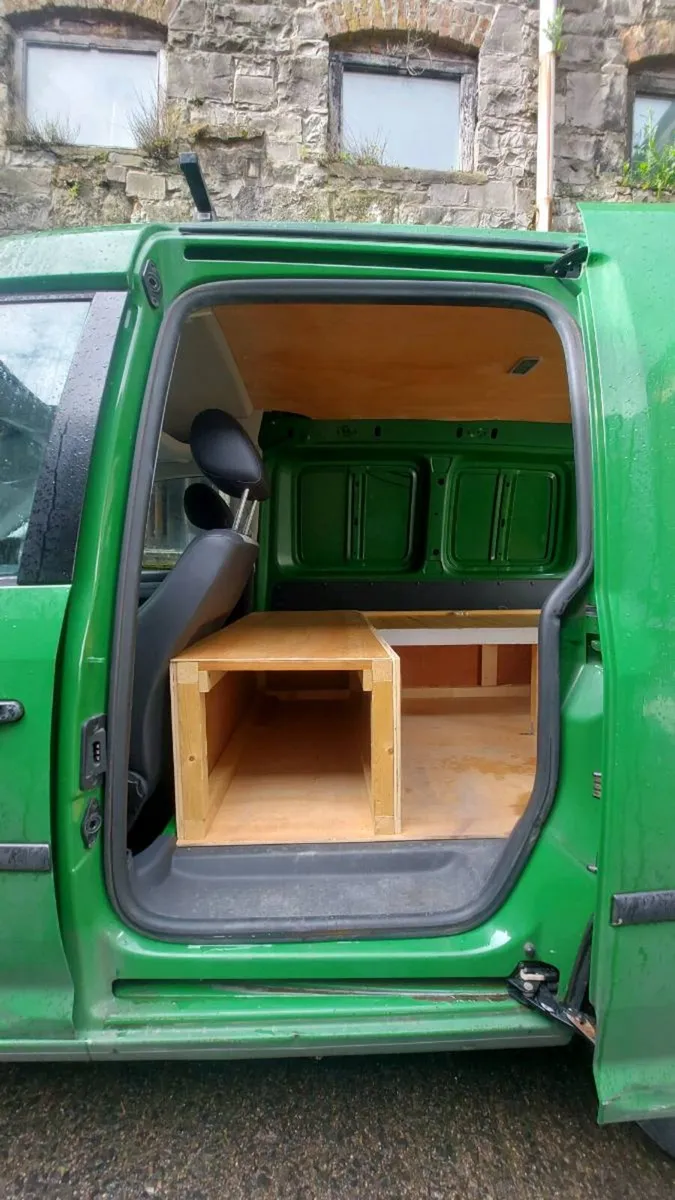 VW Caddy - Image 2