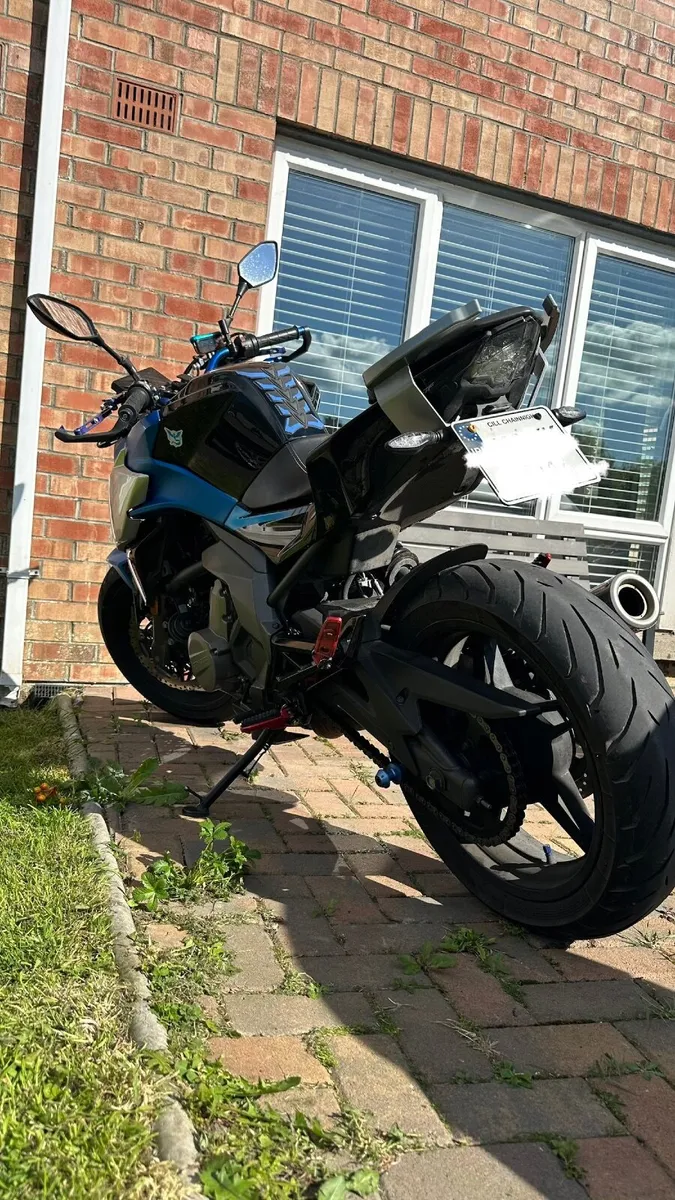 CF MOTO 650NK - Image 1