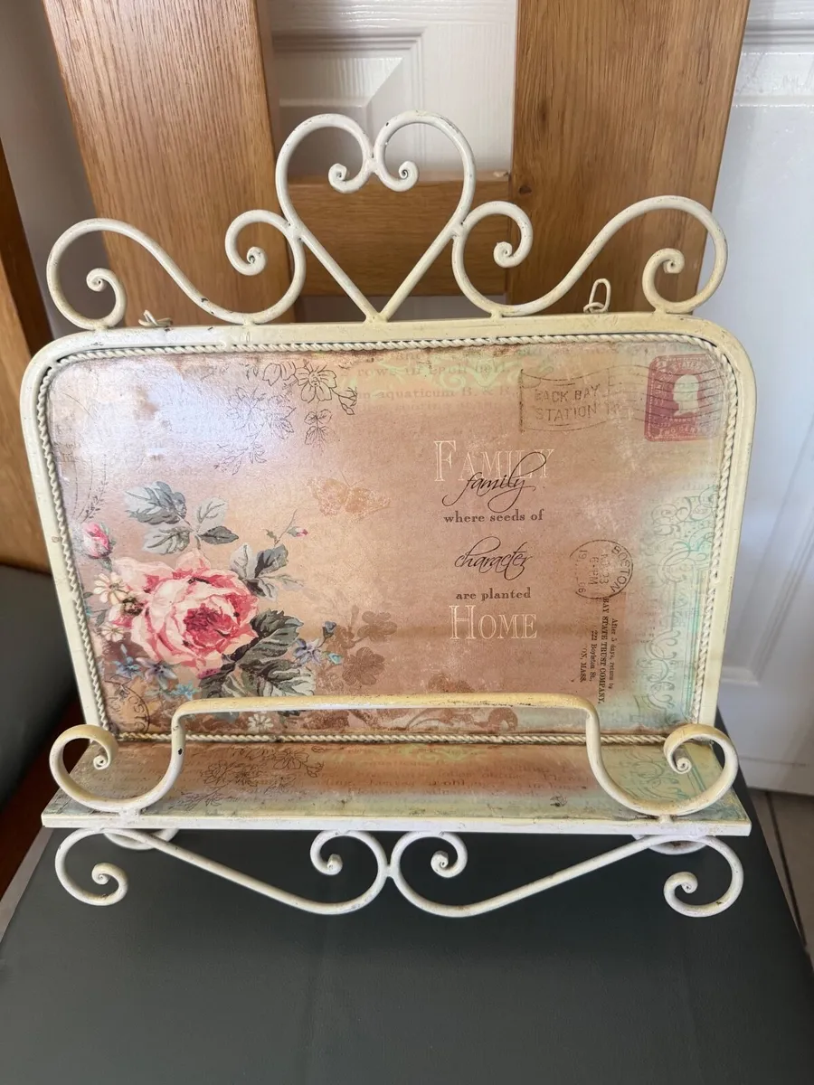 Book stand - Image 1