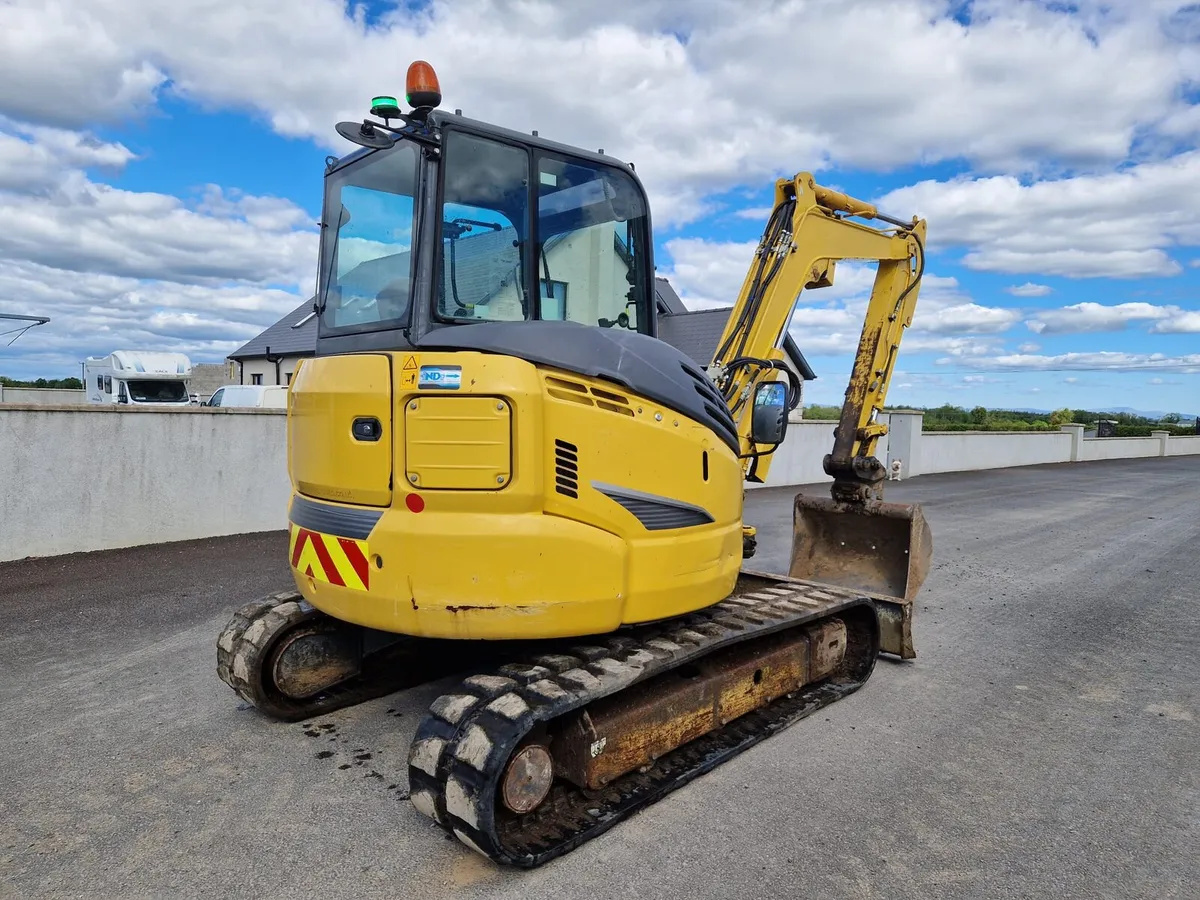 Kobelco Mini Digger - Image 3