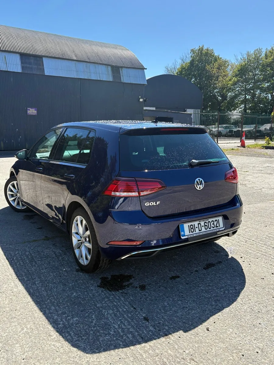 Volkswagen Golf - Image 4