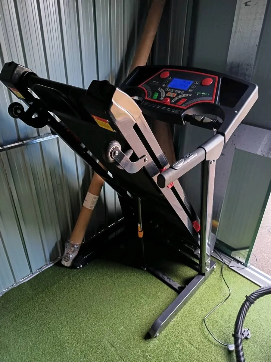 Treadmill - Image 2