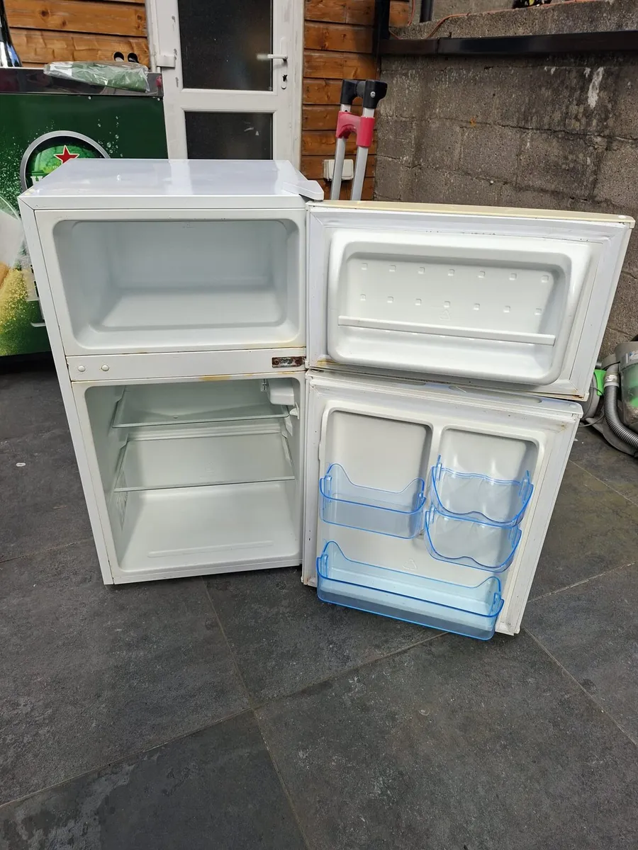 Under counter fridge/freezer - Image 3