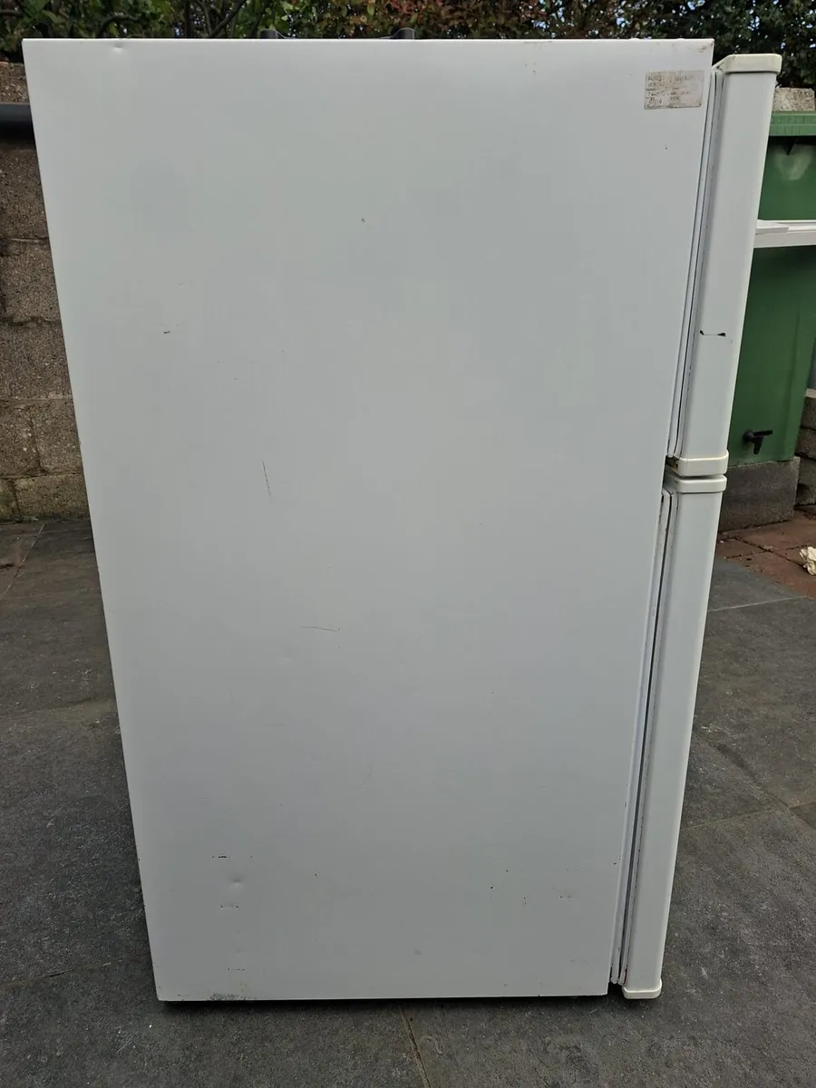 Under counter fridge/freezer - Image 2