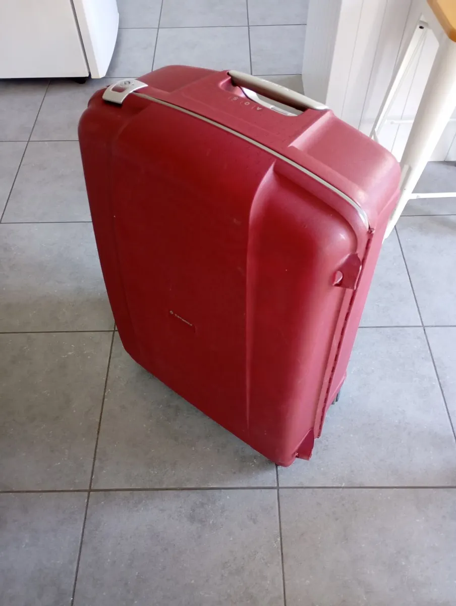 Suitcase - Image 2