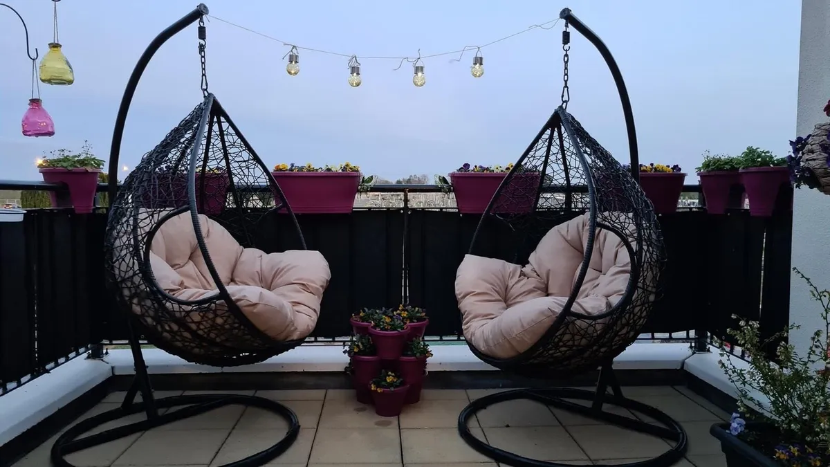 NEW GARDEN RATTAN HANGING EGG CHAIR / DELIVERY - Image 1