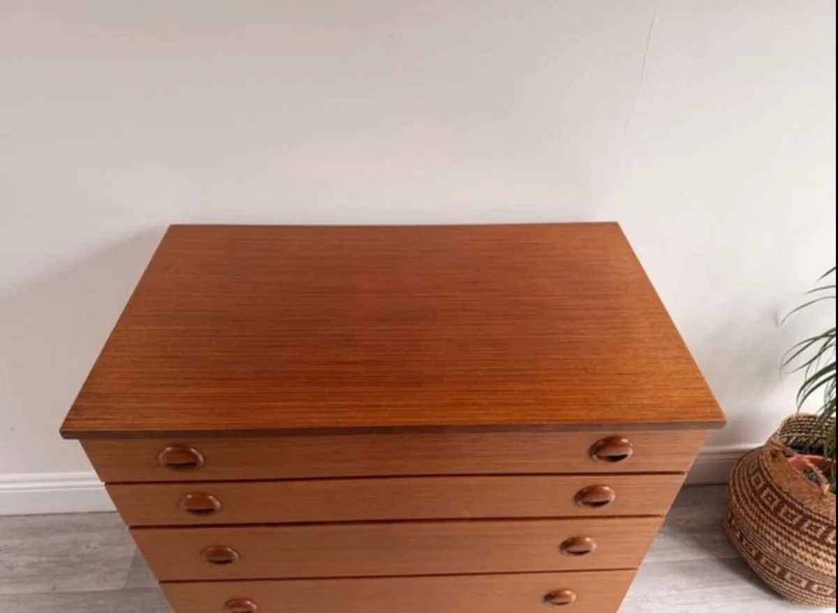 Mid Century Chest of Drawers - Image 4