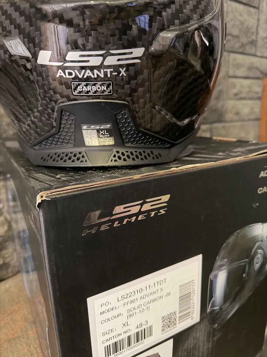 LS2 Advant X Carbon FF901 400€  Size:XL - Image 3