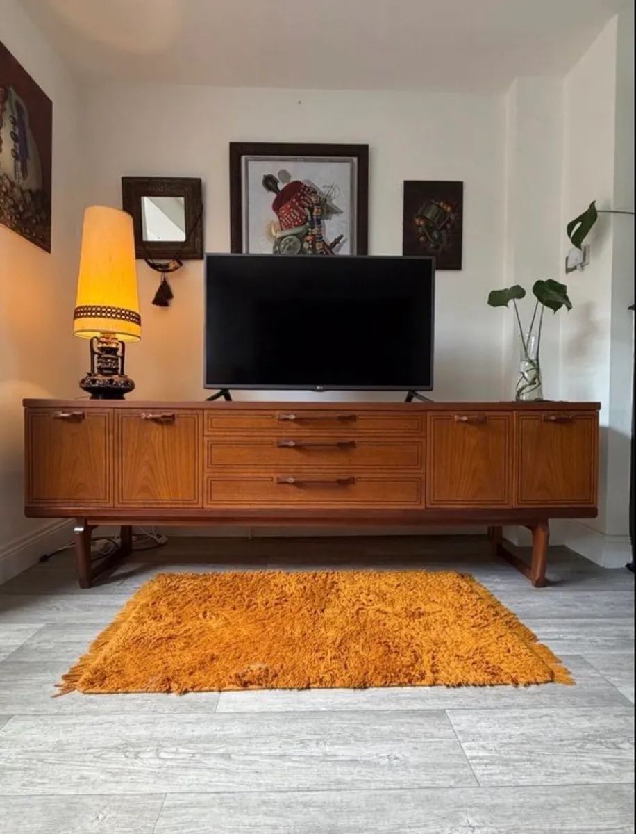 Large Mid Century Sideboard - Image 1