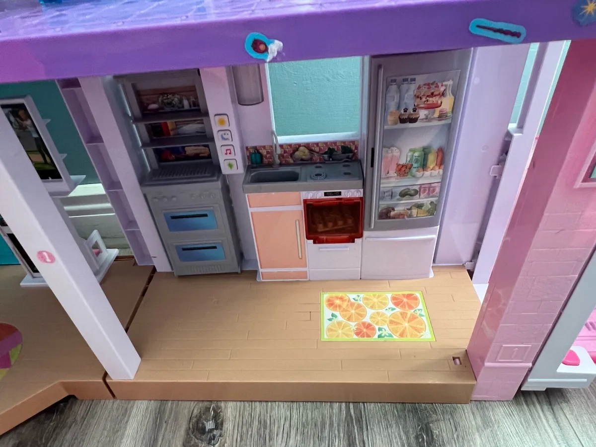 Doll House - Image 1