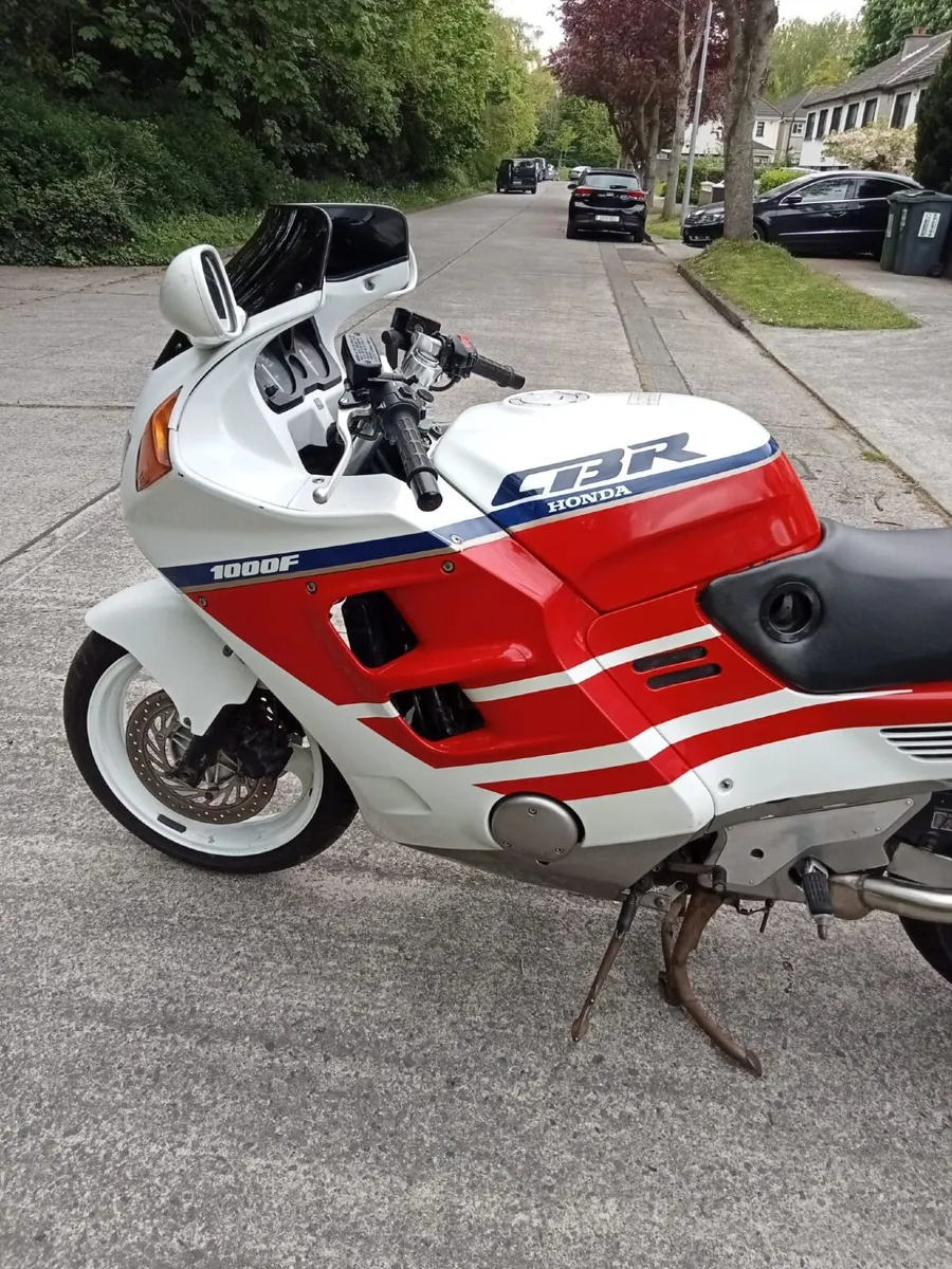 Honda CBR 1000F 1990 - Image 3