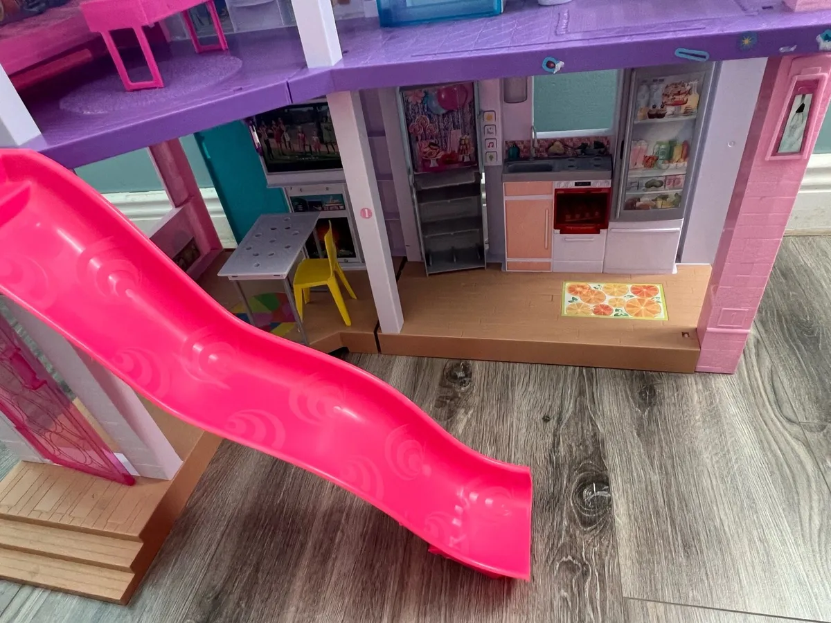 Doll House - Image 4