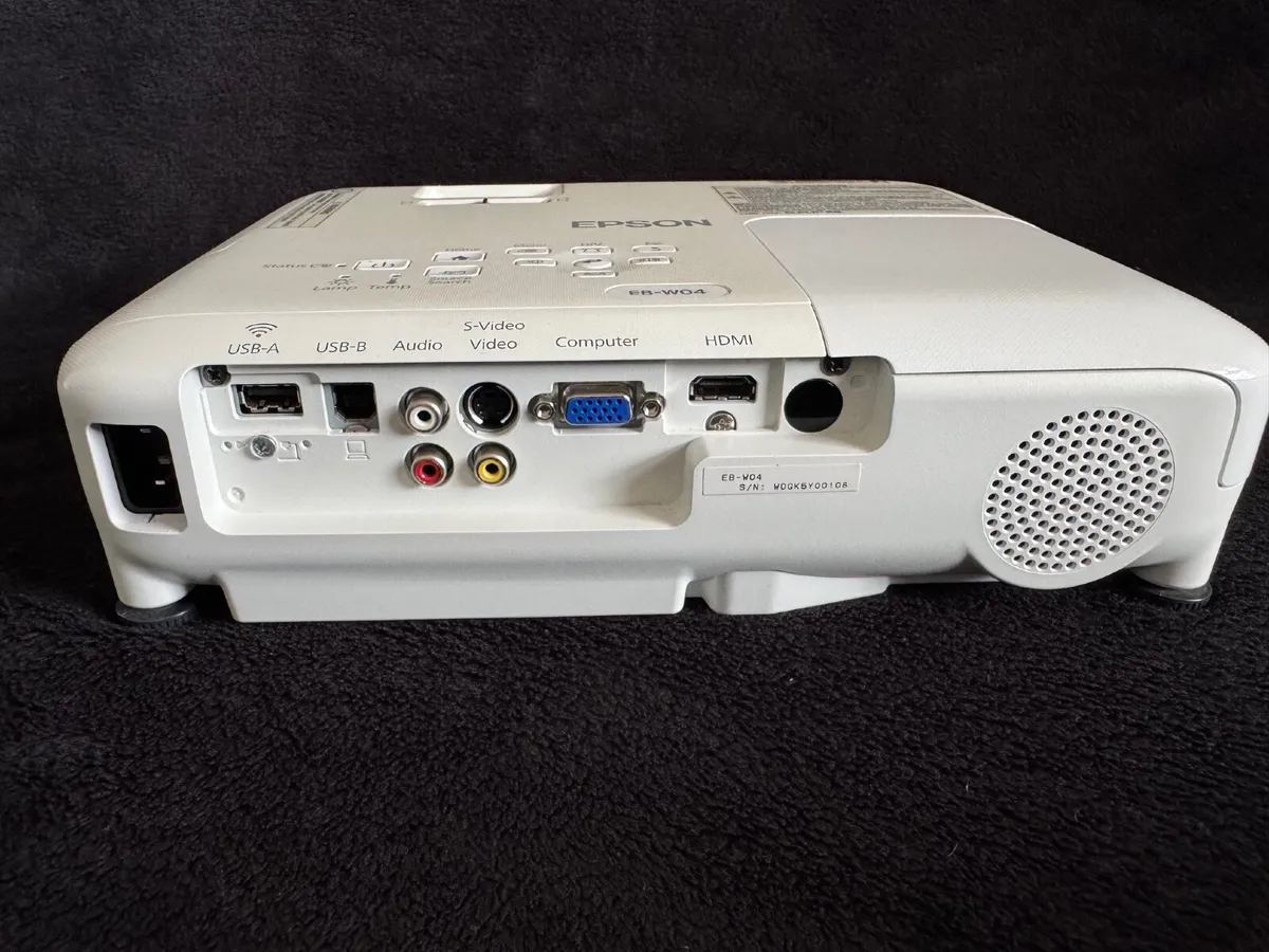 Epson LCD Projector EB-W04 / H718B - Image 2