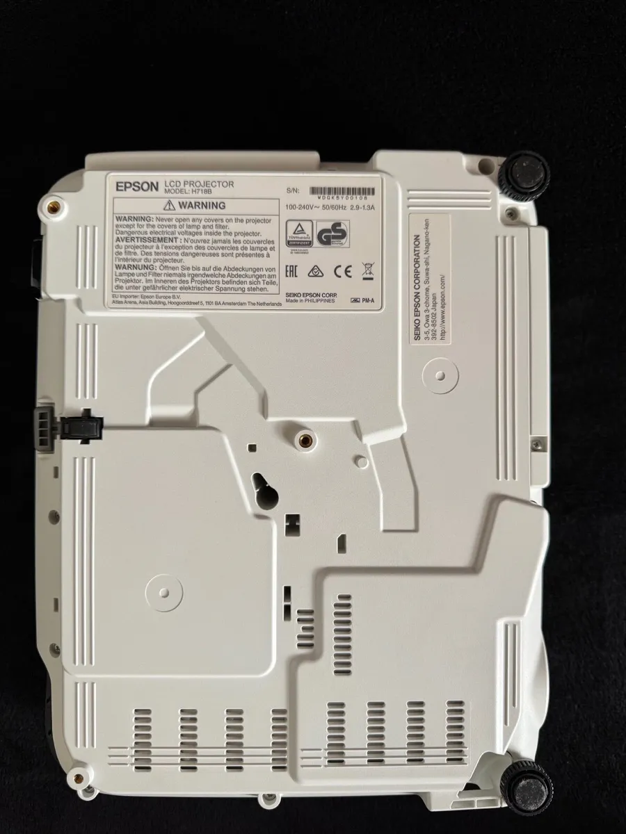 Epson LCD Projector EB-W04 / H718B - Image 4