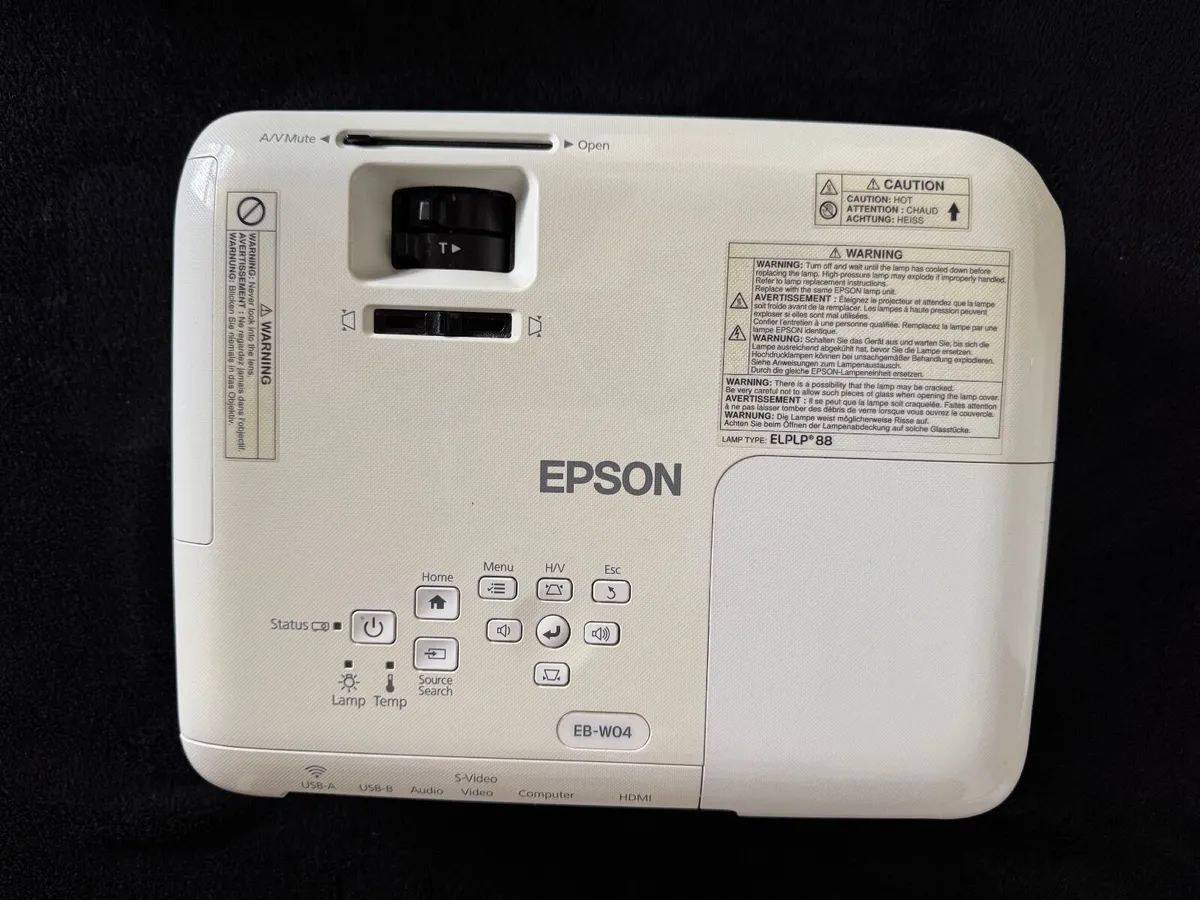 Epson LCD Projector EB-W04 / H718B - Image 3