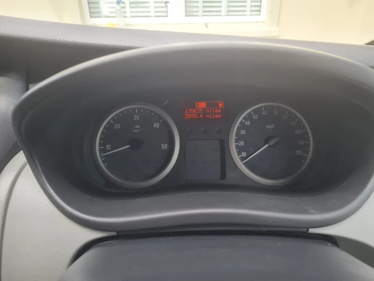 Vauxhall Vivaro 2013 - Image 3