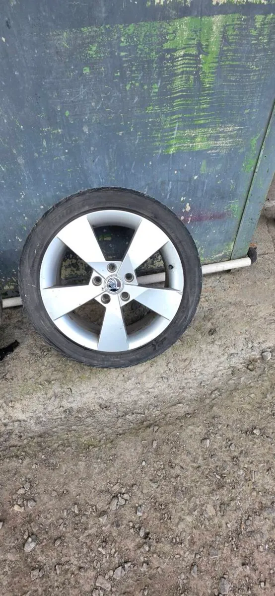 Wheels 17 inch genuine - Image 2