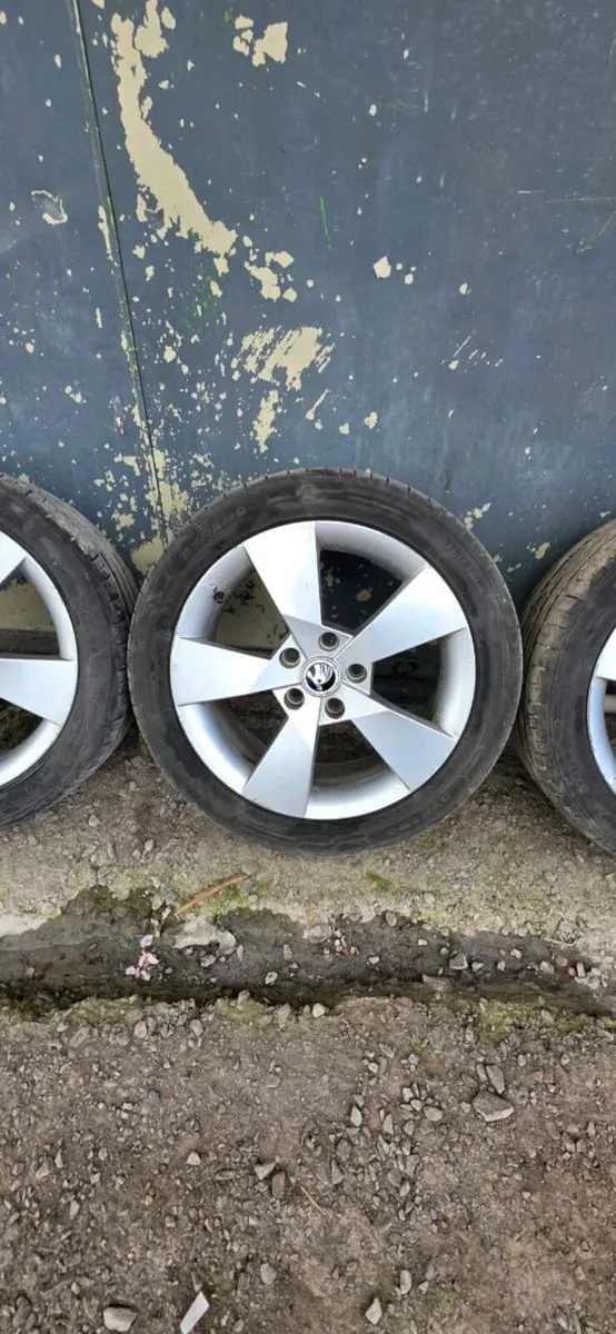 Wheels 17 inch genuine - Image 4