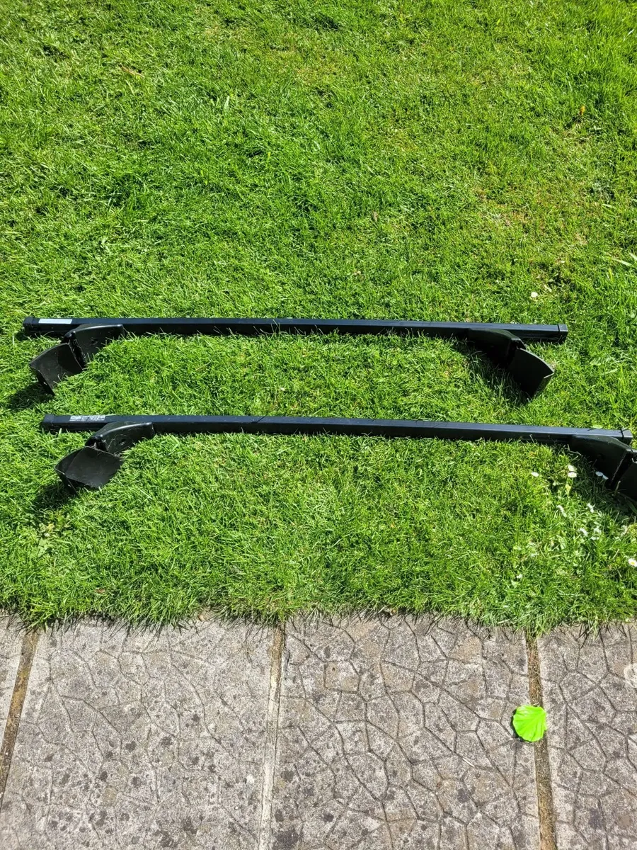 Roof Racks And Bars For Ford Mondeo Hatchback From - Image 1
