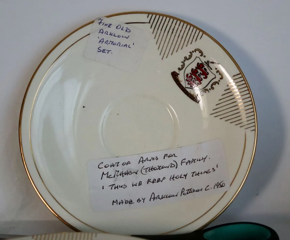 Antique/vintage Arklow Pottery Amorial Tea Set - Image 2