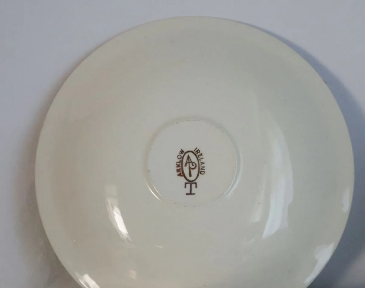 Antique/vintage Arklow Pottery Amorial Tea Set - Image 4