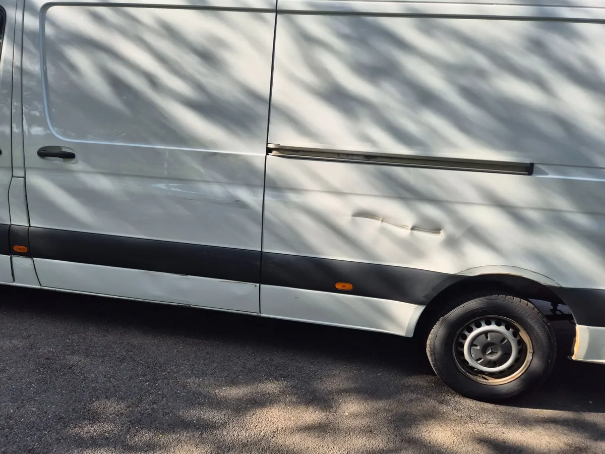 Mercedes-Benz Sprinter 2020 - Image 2
