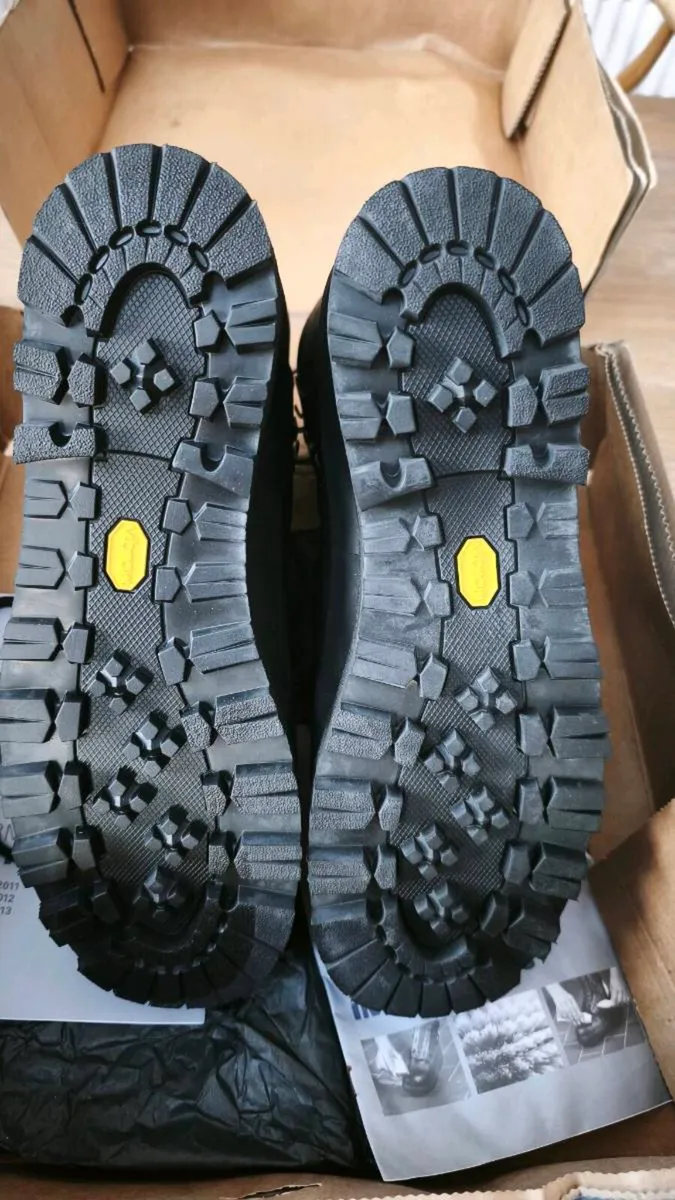 Work Boots - Image 2