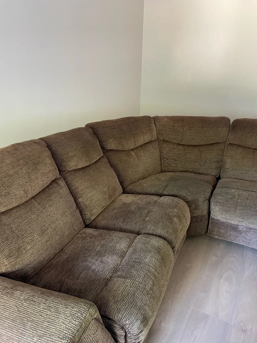 Couch - Image 4