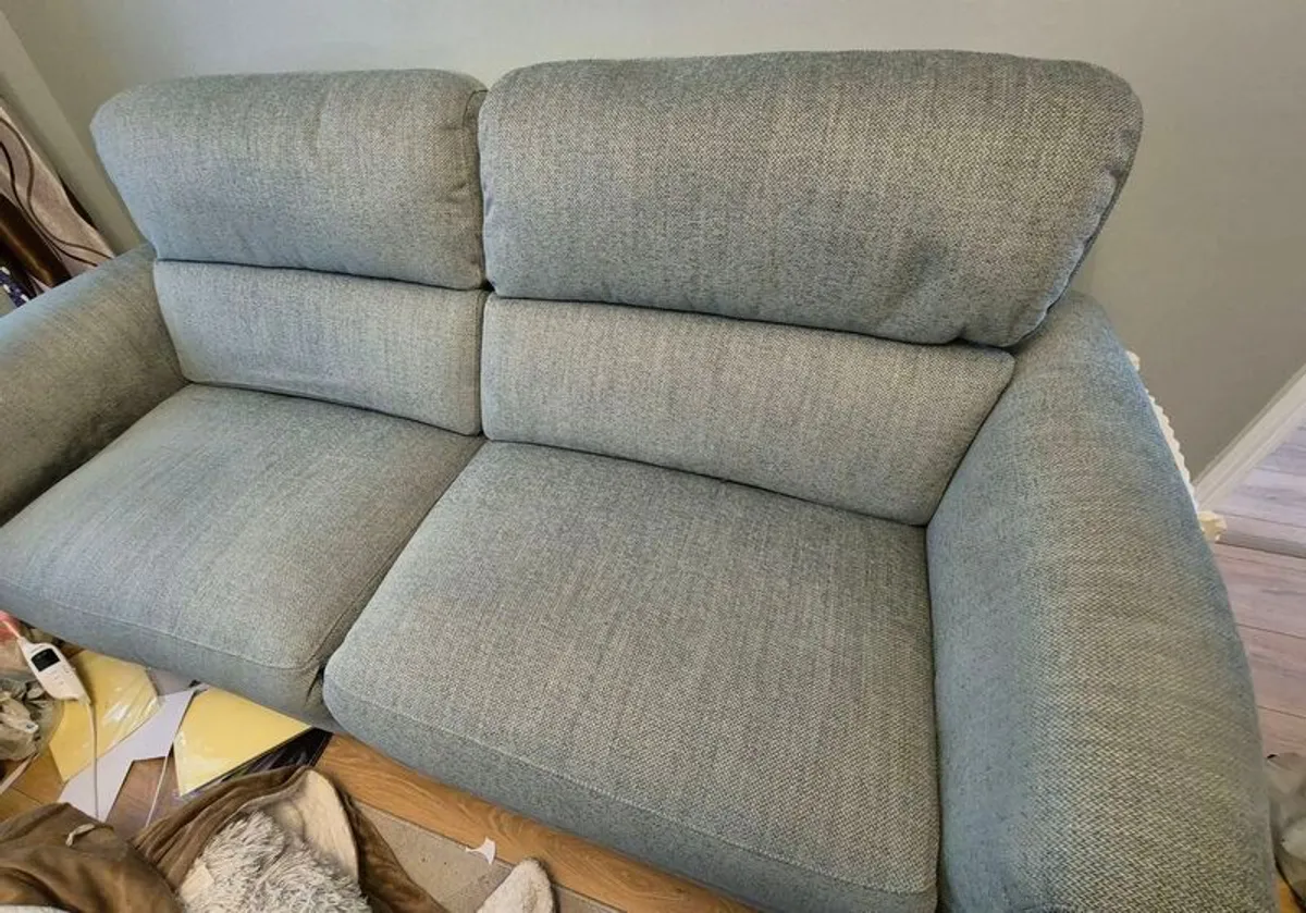 Power recliner 2.5 and 1 seater couch and armchair - Image 3