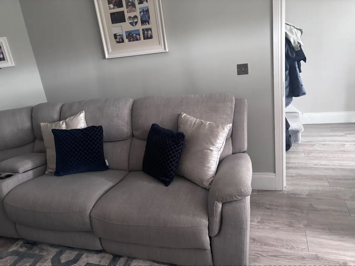 Corner suite - Image 1