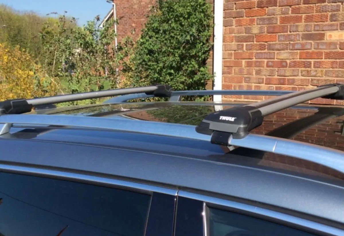 Thule Roof bars, complete kit (sale ends June 27) - Image 2