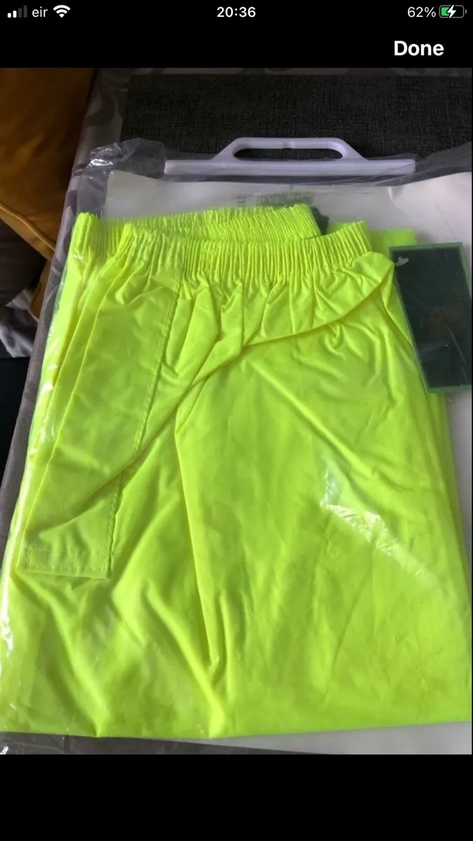 Mens new rain bottoms size XL €10 - Image 2