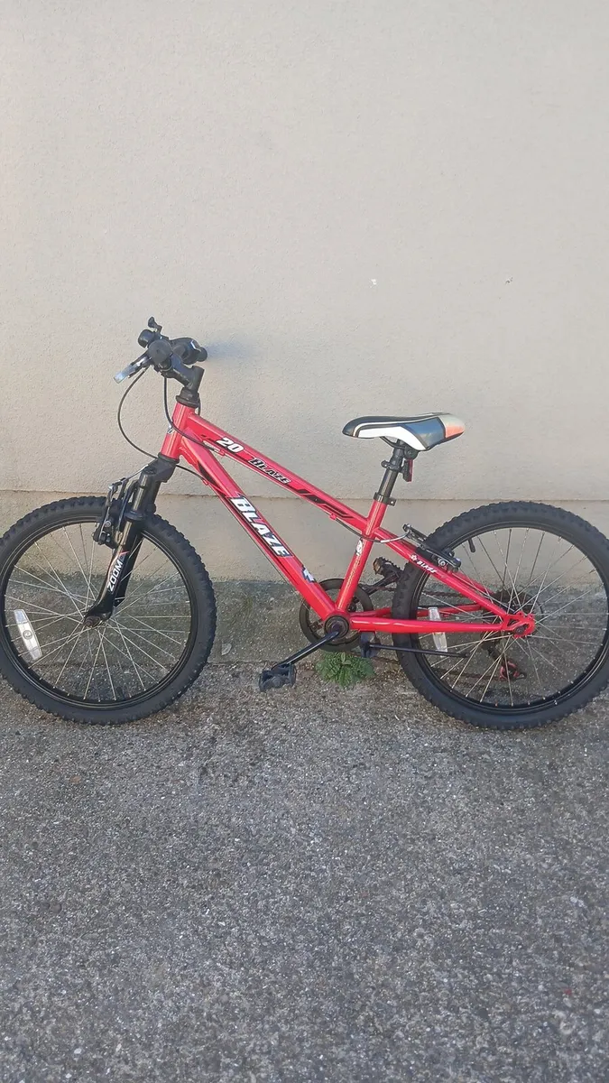 Boys bike - Image 1