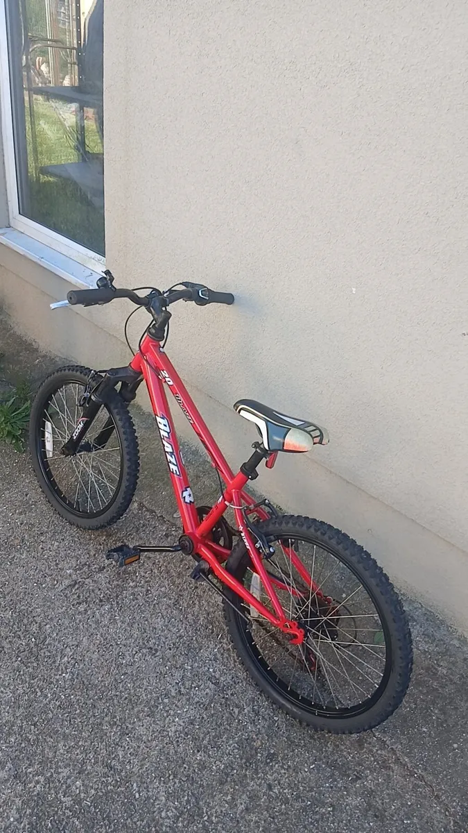 Boys bike - Image 2