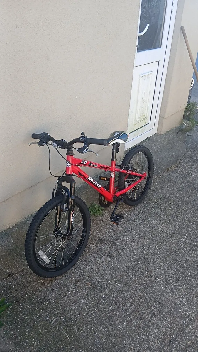 Boys bike - Image 3