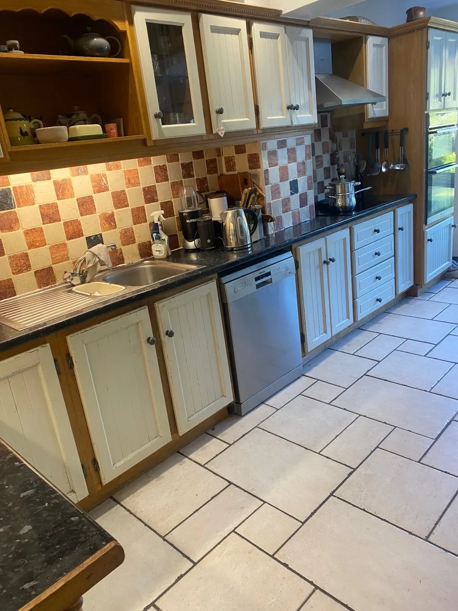 Kitchen - Image 2