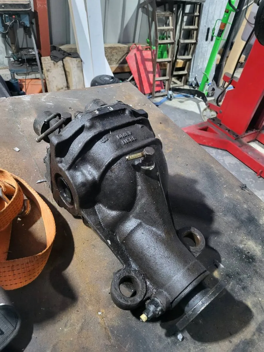 Nissan parts - Image 2