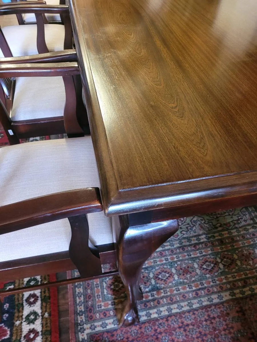 Mahogany dining table and 10 chairs. 80/304/122 cm - Image 4
