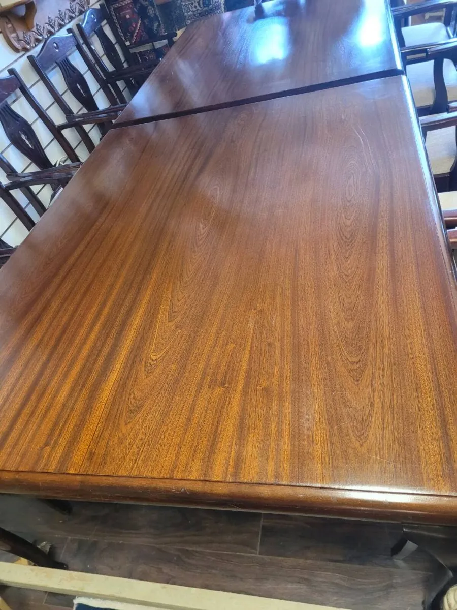 Mahogany dining table and 10 chairs. 80/304/122 cm - Image 2