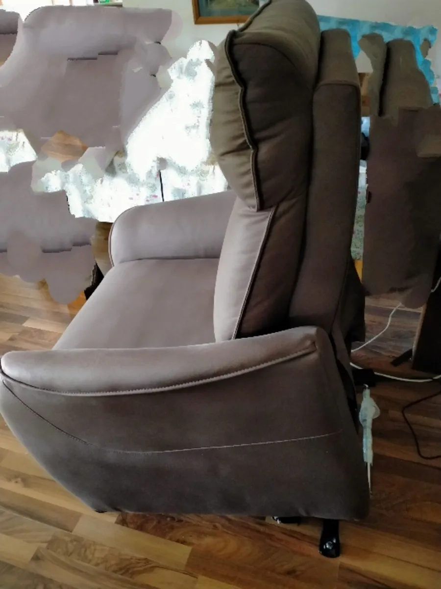 Grey Zayn Lift and Rise Recliner - Image 3