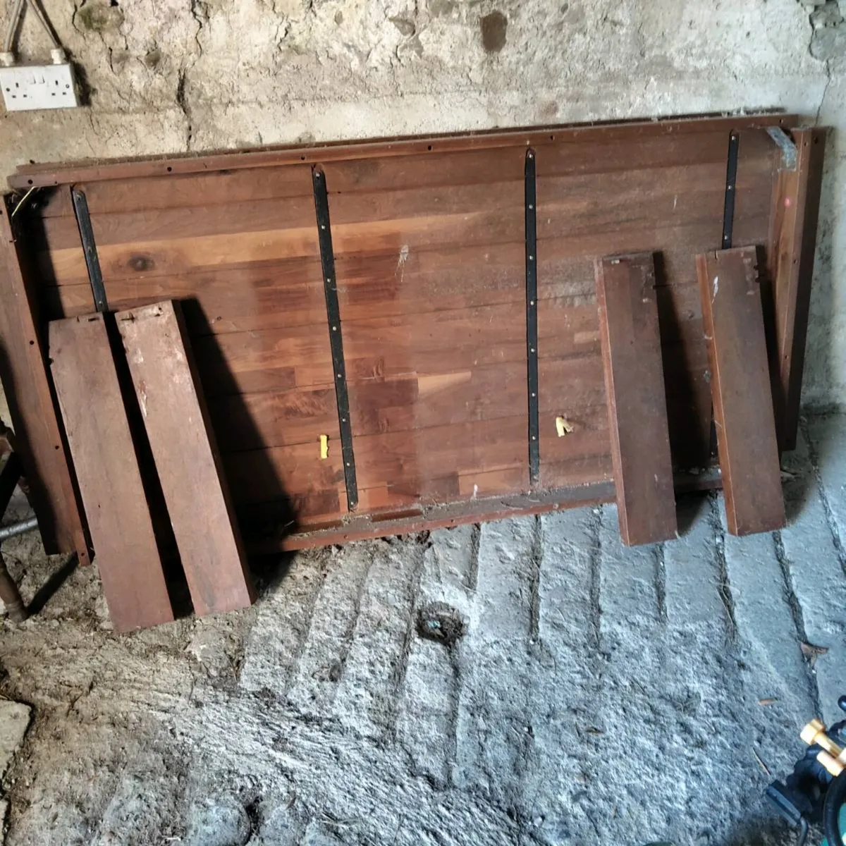 FARMHOUSE STYLE TABLE - Image 3