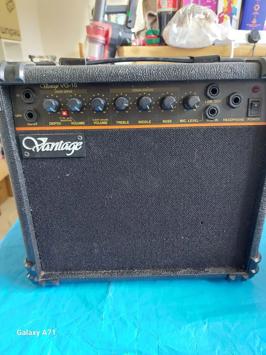 Vantage Guitar Amplifier, Model No. VG-15 - Image 1