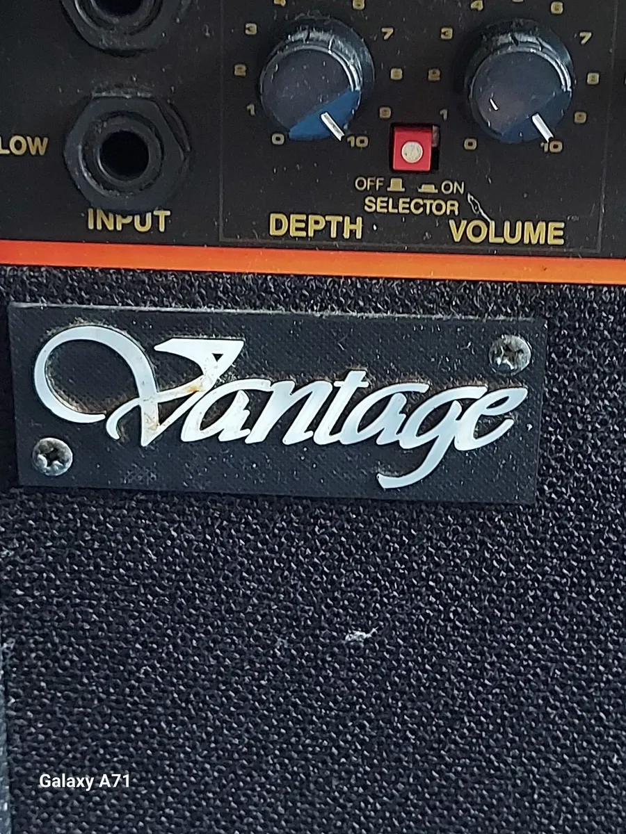 Vantage Guitar Amplifier, Model No. VG-15 - Image 3
