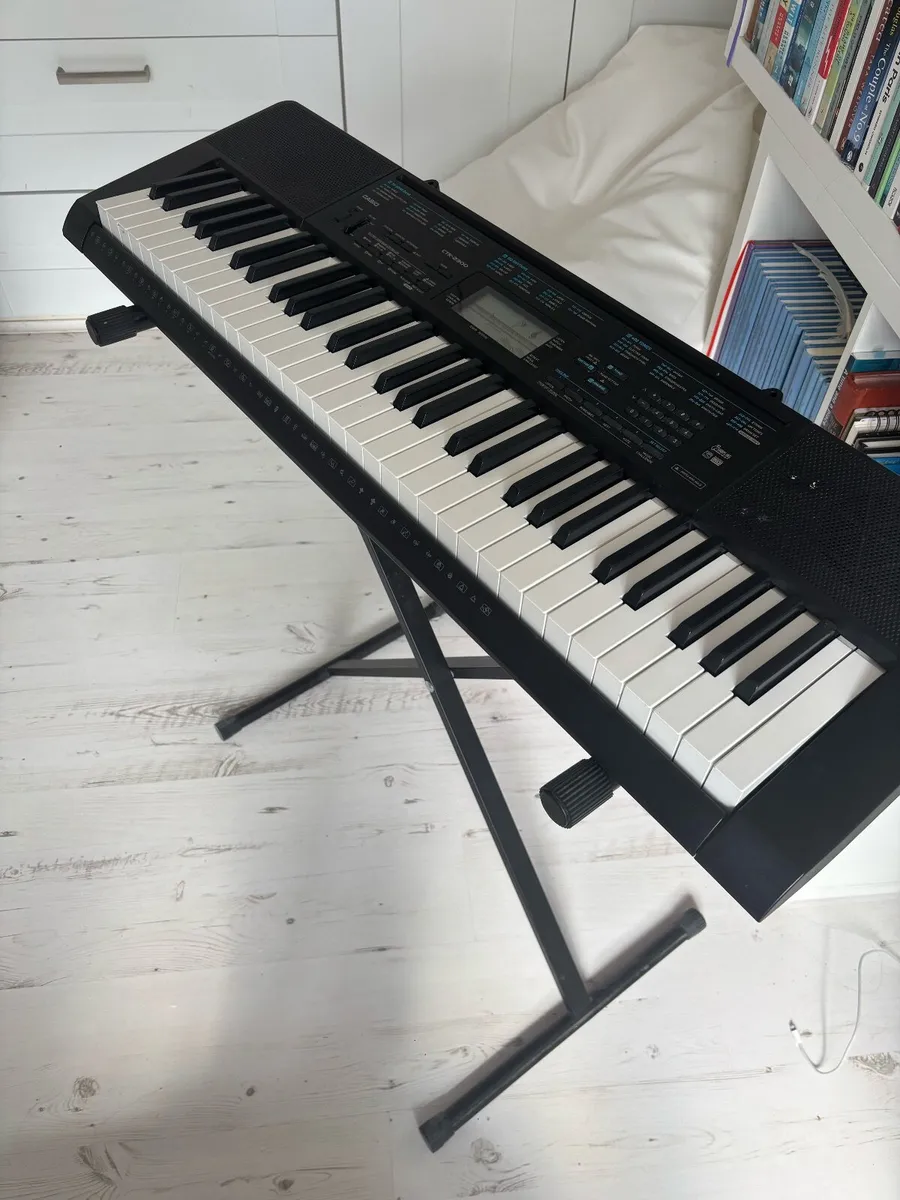 Casio Keyboard - Image 1