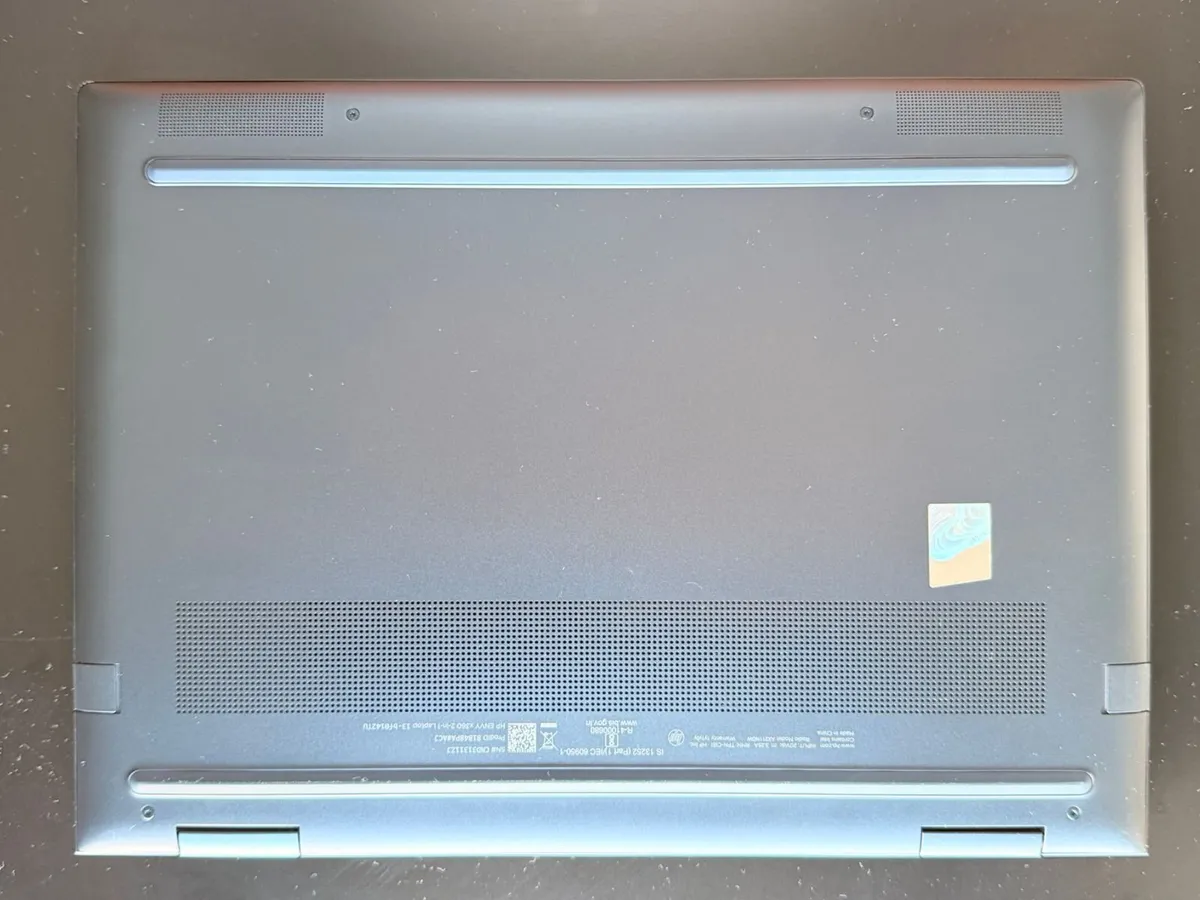 Laptop - Image 2