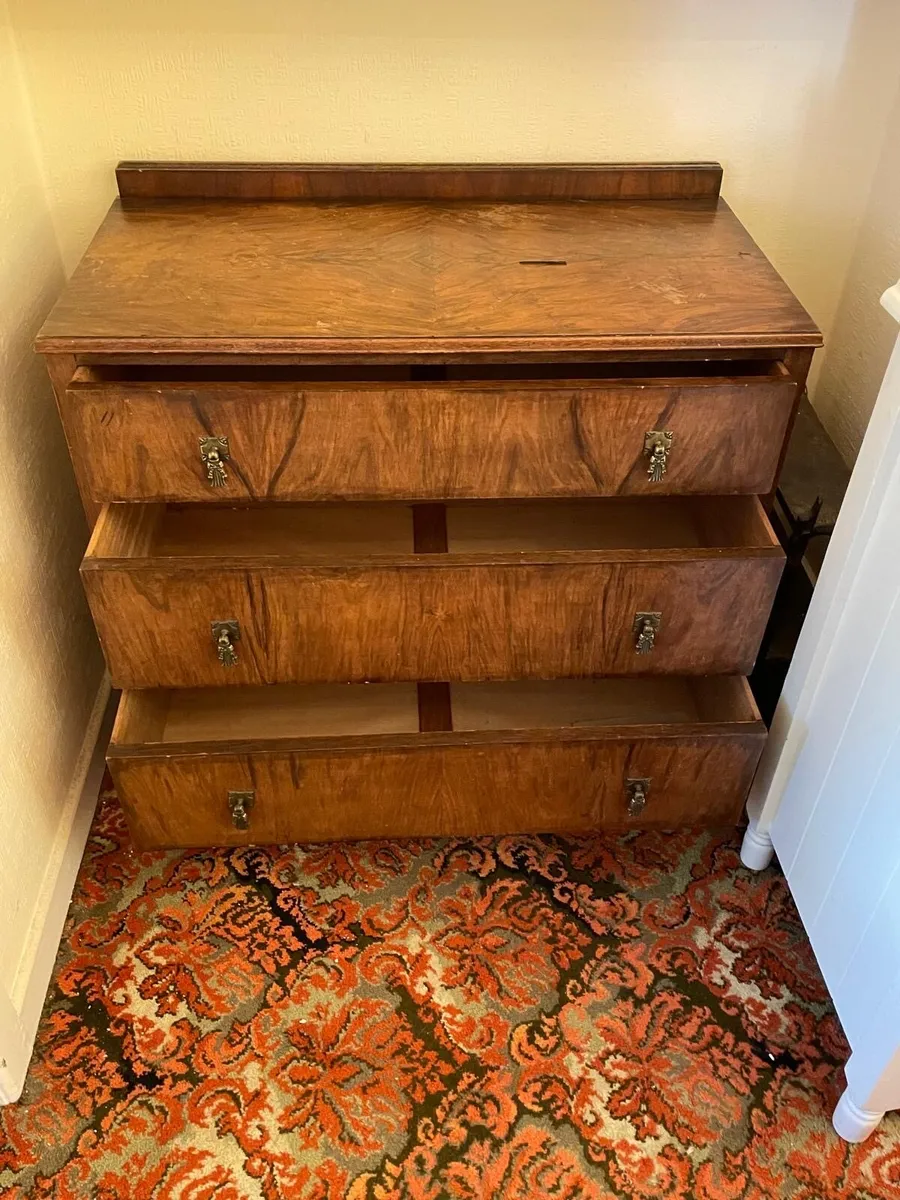 Vintage chest of drawers - Image 1