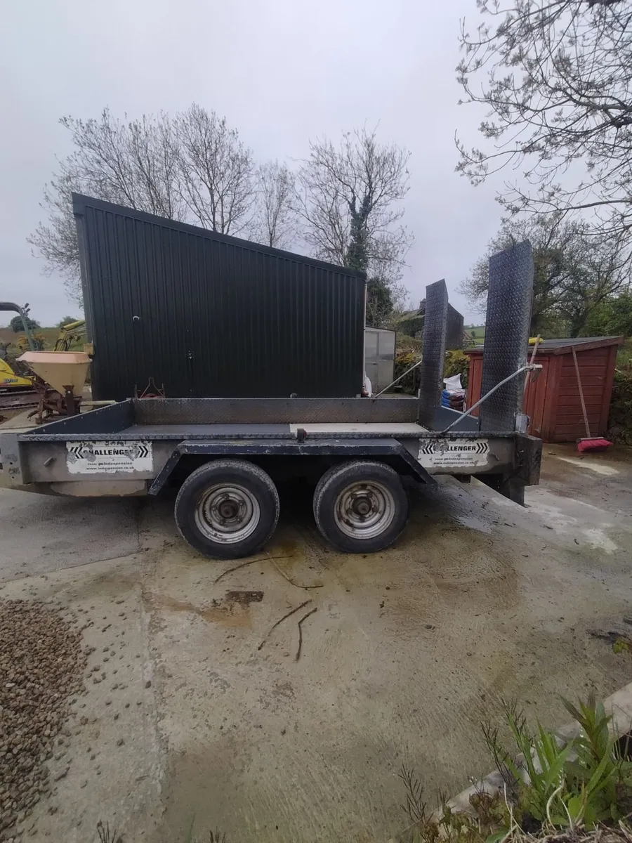 10 x 6 Plant Trailer and 6 x 4 single axle - Image 2