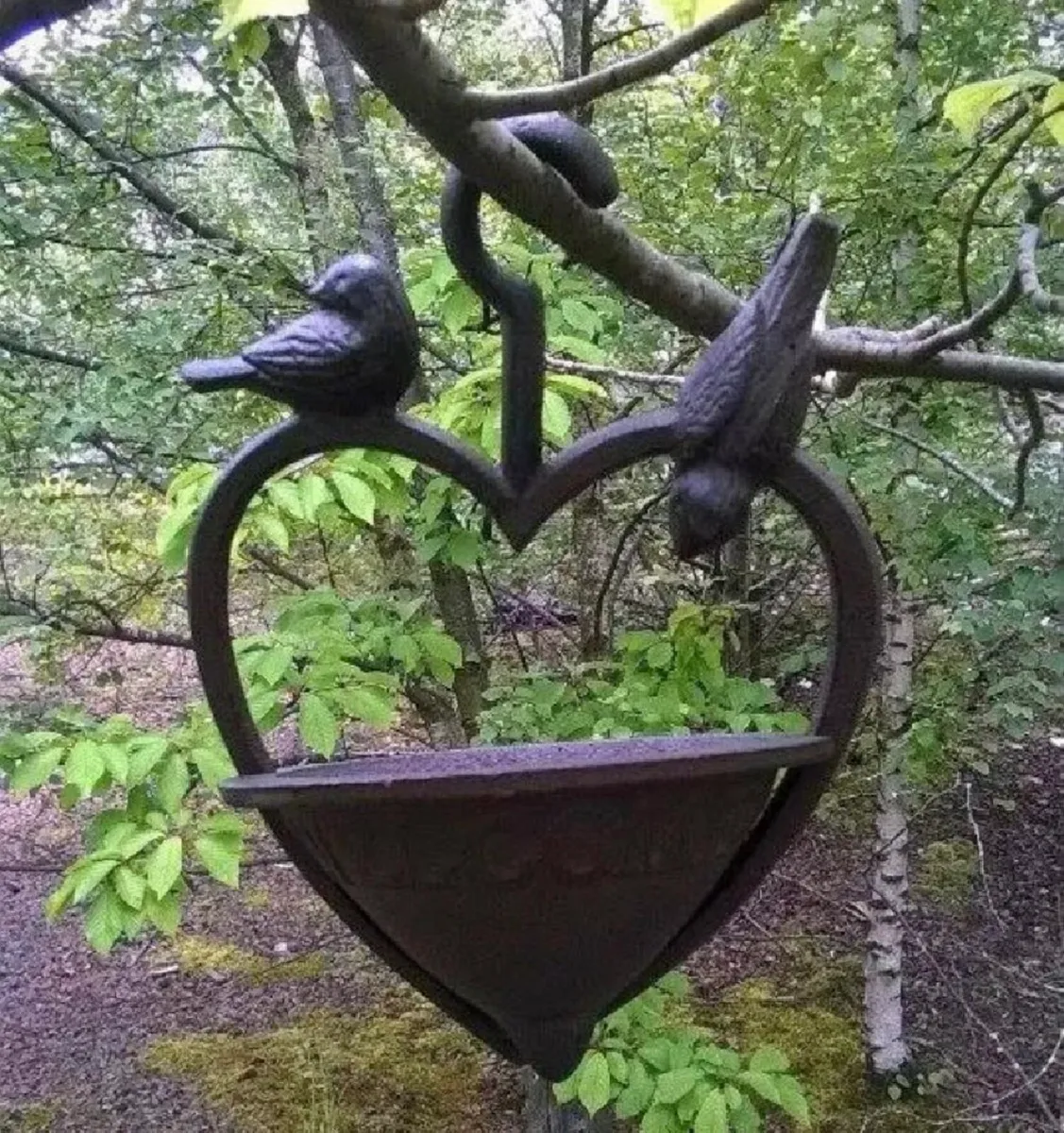Cast Iron Loveheart Bird Feeder NEW - Image 3